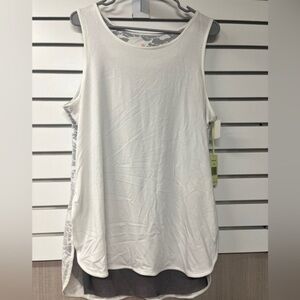 NWT Tangerine double layer athletic‎ tank size large